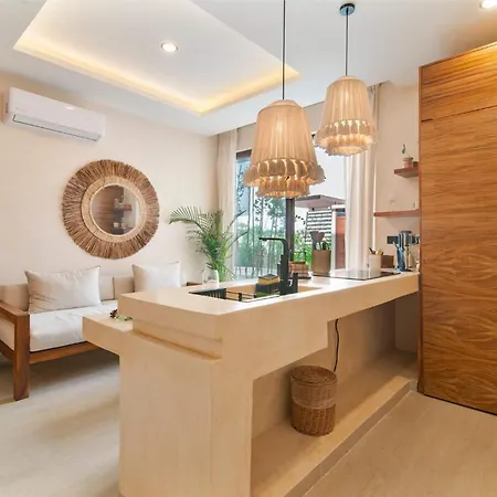 Boho With Swim-up Pool - La Veleta Apartment *