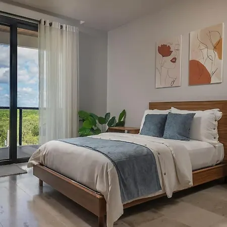 Apartment Beachfront 2br Condo, Private Pool & Tankah Bay
