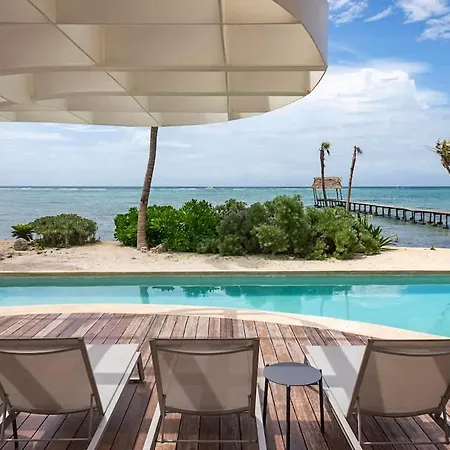 Apartment Beachfront 2br Condo, Private Pool & Tankah Bay *