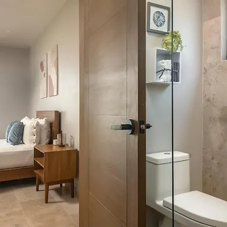 Beachfront 2br Condo, Private Pool & Tankah Bay * Tulum