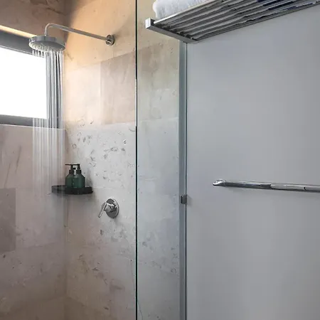 Beachfront 2br Condo, Private Pool & Tankah Bay * Tulum