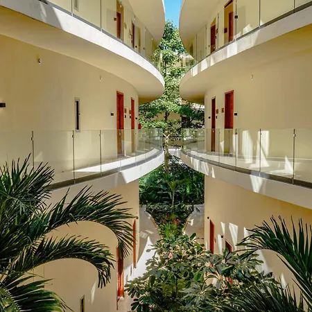 Oasis Jungle Views, 4 Pools & Near