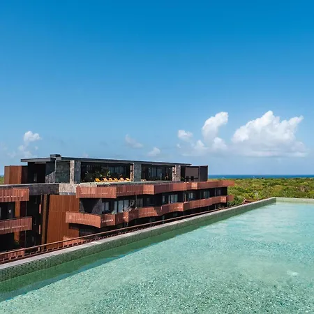 Amira Luxury 3br Ph With Rooftop Pool & Shared Gym Apartment Tulum