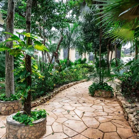 Retreat Pool Gym & Great Location Tulum