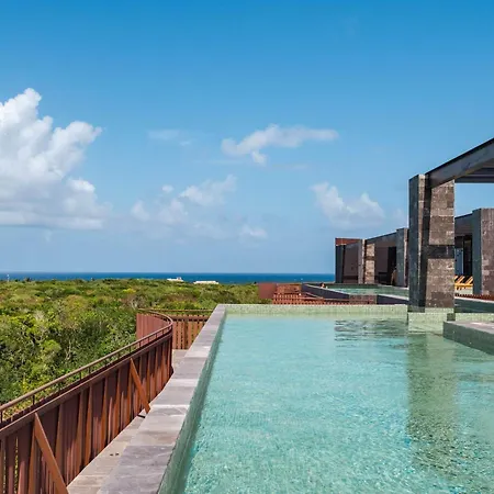 Amira Luxury 3br Ph With Rooftop Pool & Shared Gym Tulum