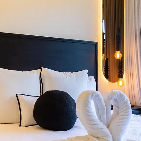 Art House - Filtered Water & 2 Free Clubs Zone * Tulum