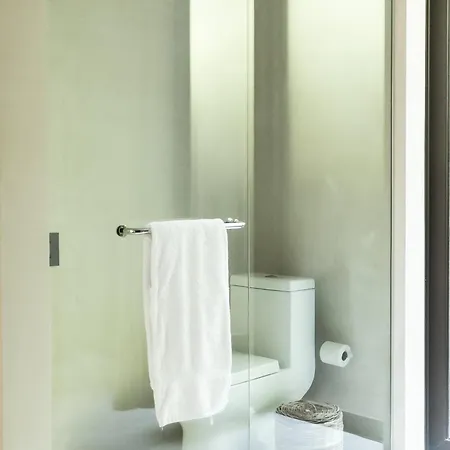 Bt Homes - - De Lujo En La Selva Con Piscina