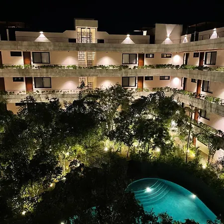 Luxury 2 Bd Roof Private Pool - Jungle View Apartment *