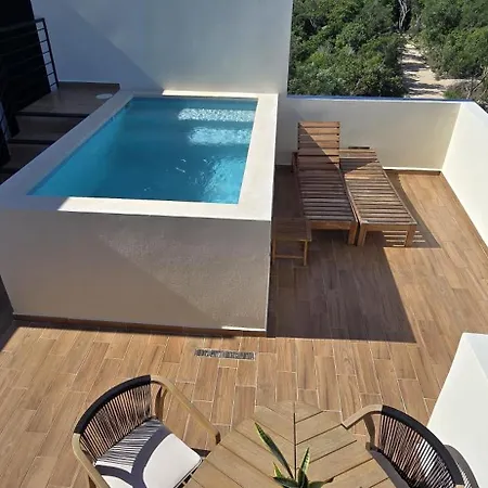 Luxury 2 Bd Roof Private Pool - Jungle View