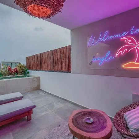 Luxury Penthouse 3br With Private Pool & Rooftop La Veleta