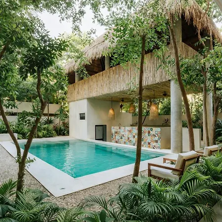 Stylish 3bd3ba In Tulum's Neighborhood Holiday home