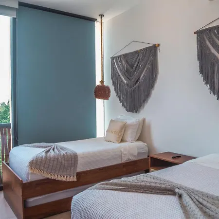 Palalma Casa Luxury 2br & Iconic Pool Apartment