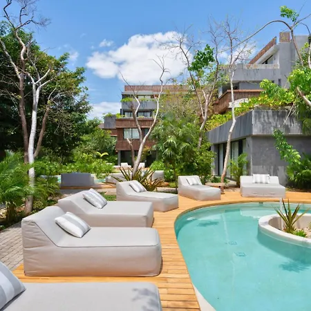 Exclusive 2br Lock-off Huge Terrace & Private Pool Humana