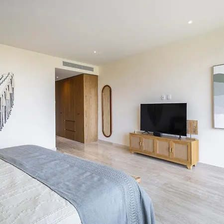 Luxurious At Mistiq Temple Ii Loft And Penthouse Apartment *