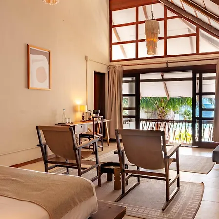 Hotel Mia Beachfront - Ocean View And Club