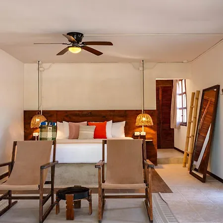 Mia Beachfront - Ocean View And Club 4*