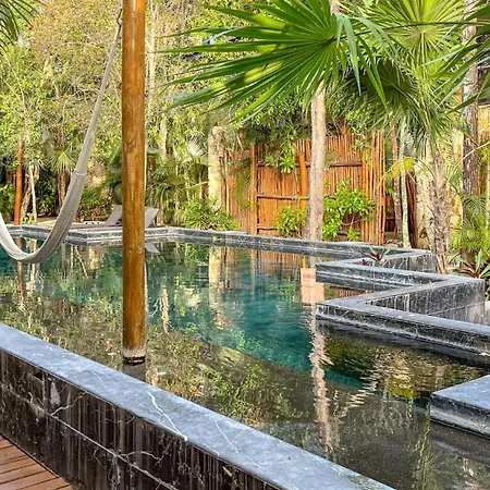 Hotel Amaka Calma By Cercana 4*