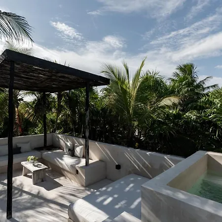 Umi Hotel