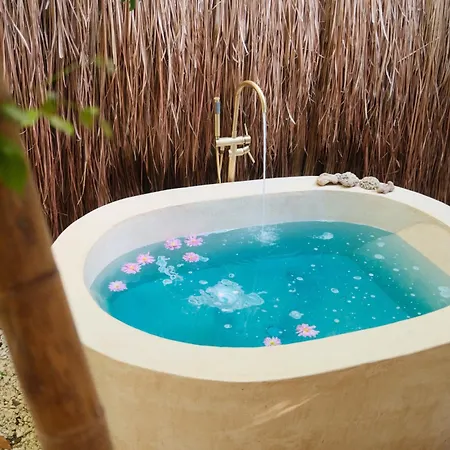 Lodge Romantic Star Bath Suite, Cave Pool & Yoga Center