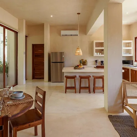 Modern Ground-level 3br Retreat With Private Pool