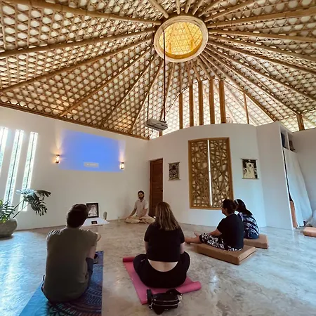 Romantic Star Bath Suite, Cave Pool & Yoga Center