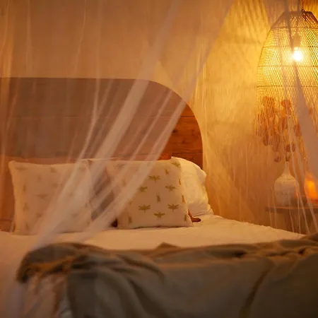Romantic Star Bath Suite, Cave Pool & Yoga Center *