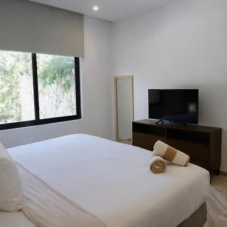 Сasa de vacaciones New! La Veleta 2br, Pool, Jacuzzi & Gym Tulum