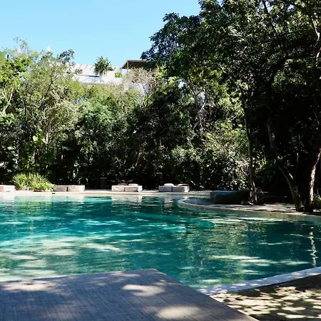 New! La Veleta 2br, Pool, Jacuzzi & Gym Сasa de vacaciones