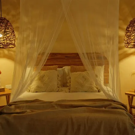Romantic Star Bath Suite, Cave Pool & Yoga Center Lodge