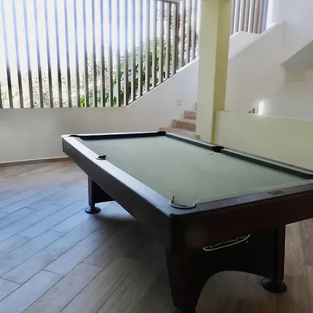 New! La Veleta 2br, Pool, Jacuzzi & Gym *