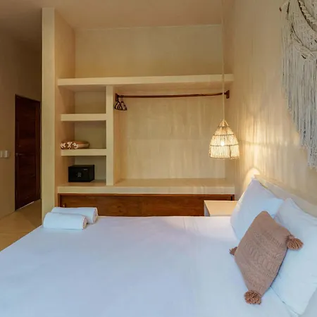 Modern Ground-level 3br Retreat With Private Pool Holiday home *