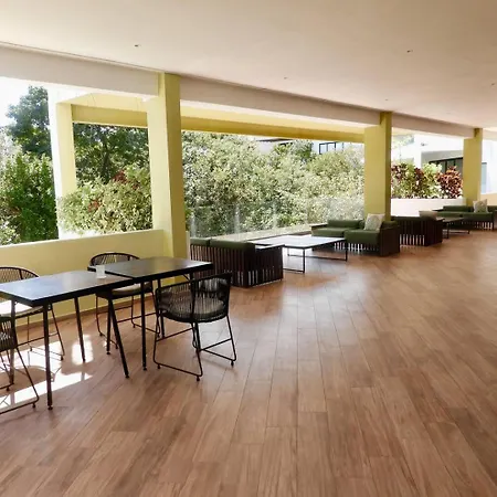 New! La Veleta 2br, Pool, Jacuzzi & Gym Сasa de vacaciones Tulum