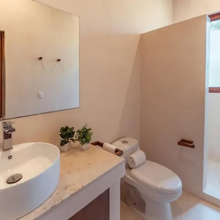 Сasa de vacaciones Private 9br Luxury Compound With Private Plunge Pools