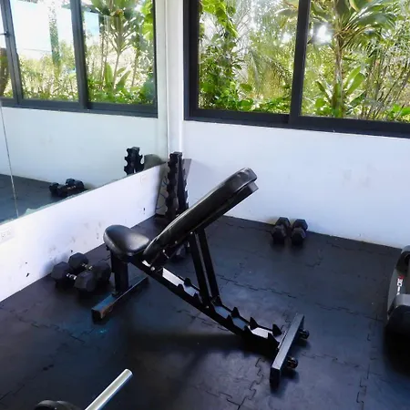 New! La Veleta 2br, Pool, Jacuzzi & Gym Сasa de vacaciones