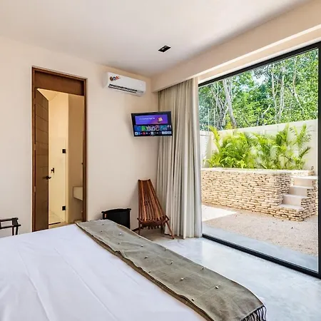Villa 5-bedroom Private House With Pool In