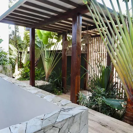 New! La Veleta 2br, Pool, Jacuzzi & Gym Сasa de vacaciones Tulum