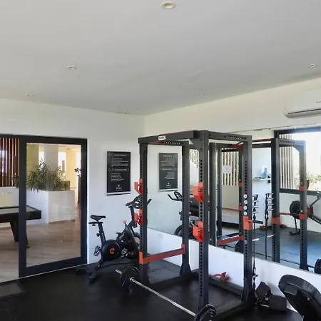New! La Veleta 2br, Pool, Jacuzzi & Gym Сasa de vacaciones *
