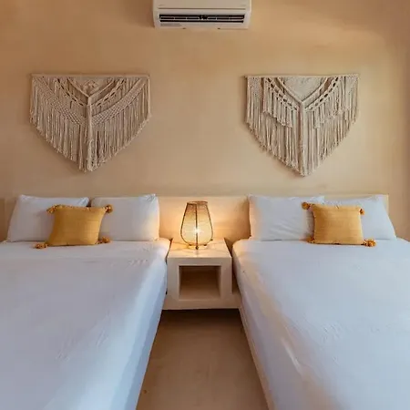 Сasa de vacaciones Private 9br Luxury Compound With Private Plunge Pools *