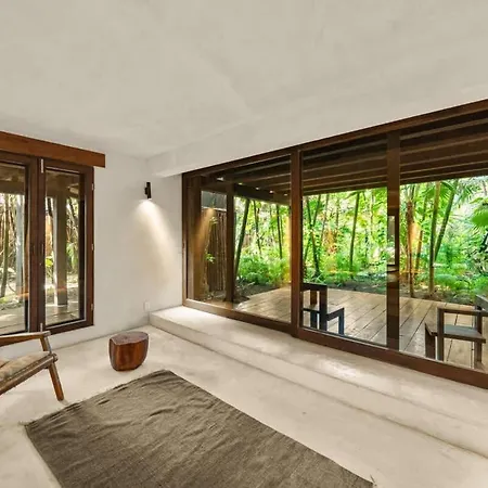Tree House - Access - Holiday home *