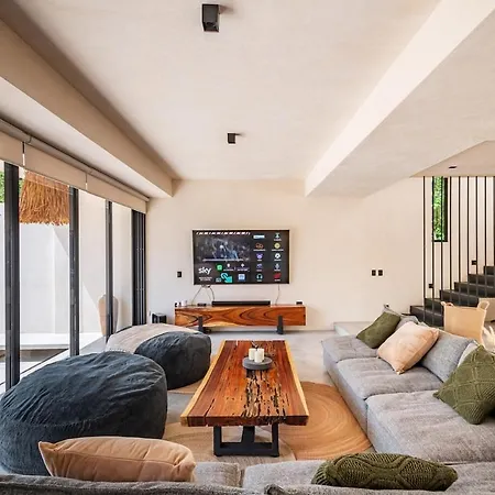 5-bedroom Private House With Pool In Tulum