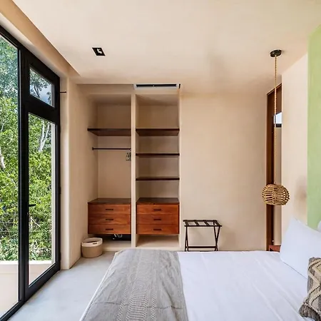 5-bedroom Private House With Pool In *