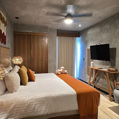Apartamento Amplio Estudio Con Balcon Tuk 007