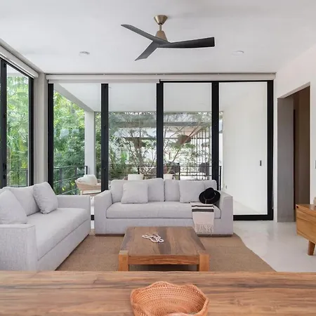 Limas Apartment *