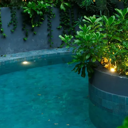 Sky Pool - 4 Guests - Near The