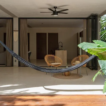Limas Apartment *
