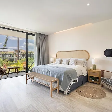 Luxury Penthouse With Private Rooftop Pool Apartment
