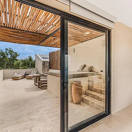 Jungle Penthouse W Sunset Rooftop Private Pool *