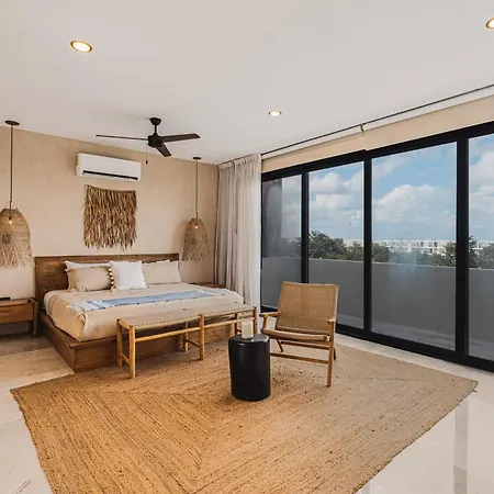 Jungle Penthouse W Sunset Rooftop Private Pool Apartment