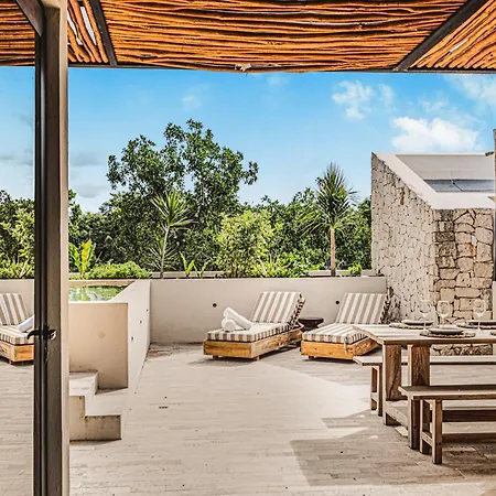Jungle Penthouse W Sunset Rooftop Private Pool Apartment *