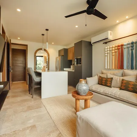 Elegant Duplex With Rooftop Jacuzzi In Apartamento *